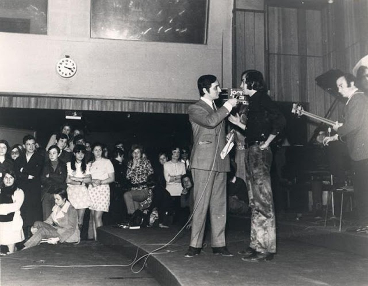Joan Manuel Serrat started singing in a radio program in Barcelona