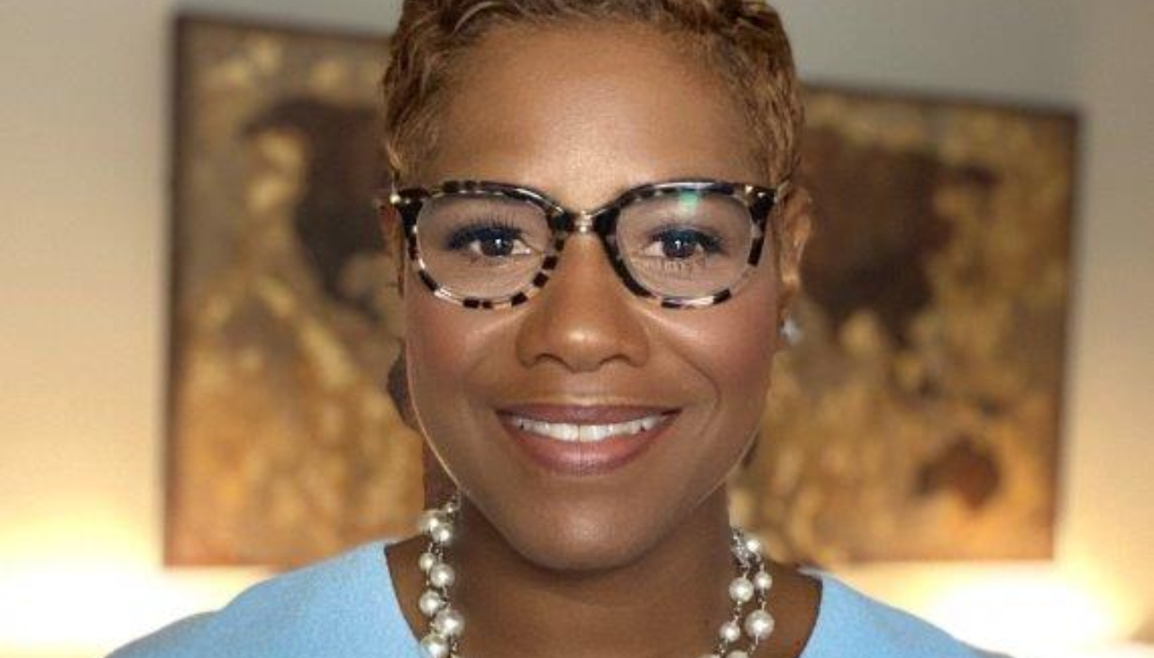 Ebony Thomas, ejecutiva de equidad racial y oportunidades económicas de Bank of America. Foto por cortesía de Bank of America.