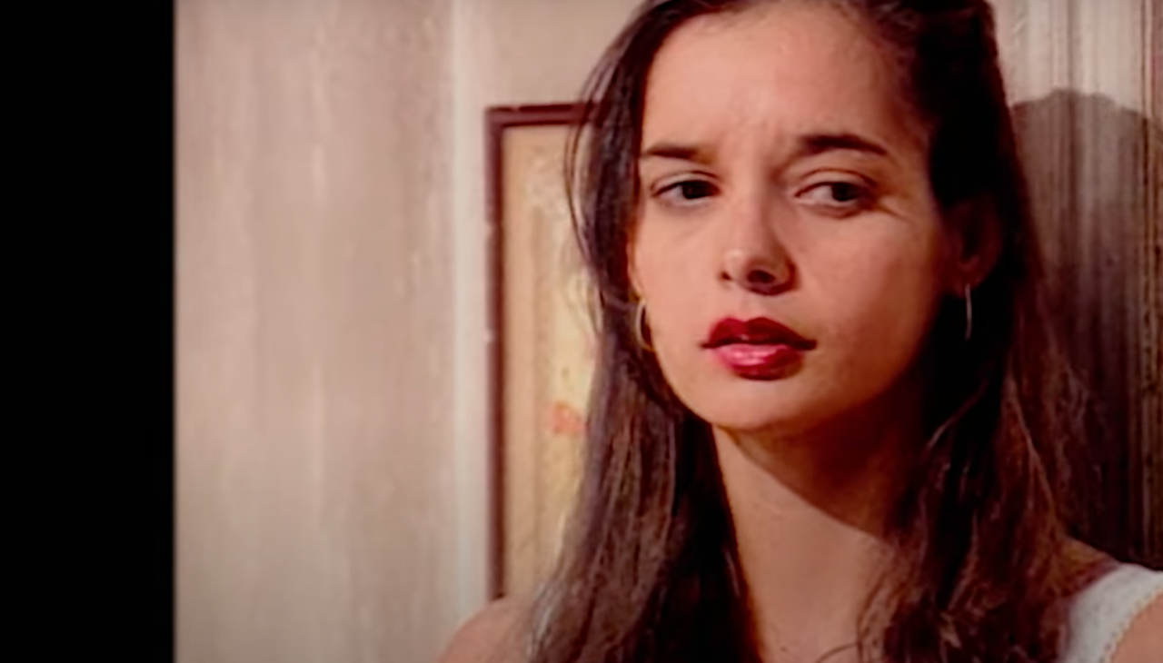 La actriz brasileña Daniella Pérez tenía solo 22 años cuando fue asesinada por su compañero de set. Un documental relata los hechos ocurridos en la década de los '90. Foto: YouTube.