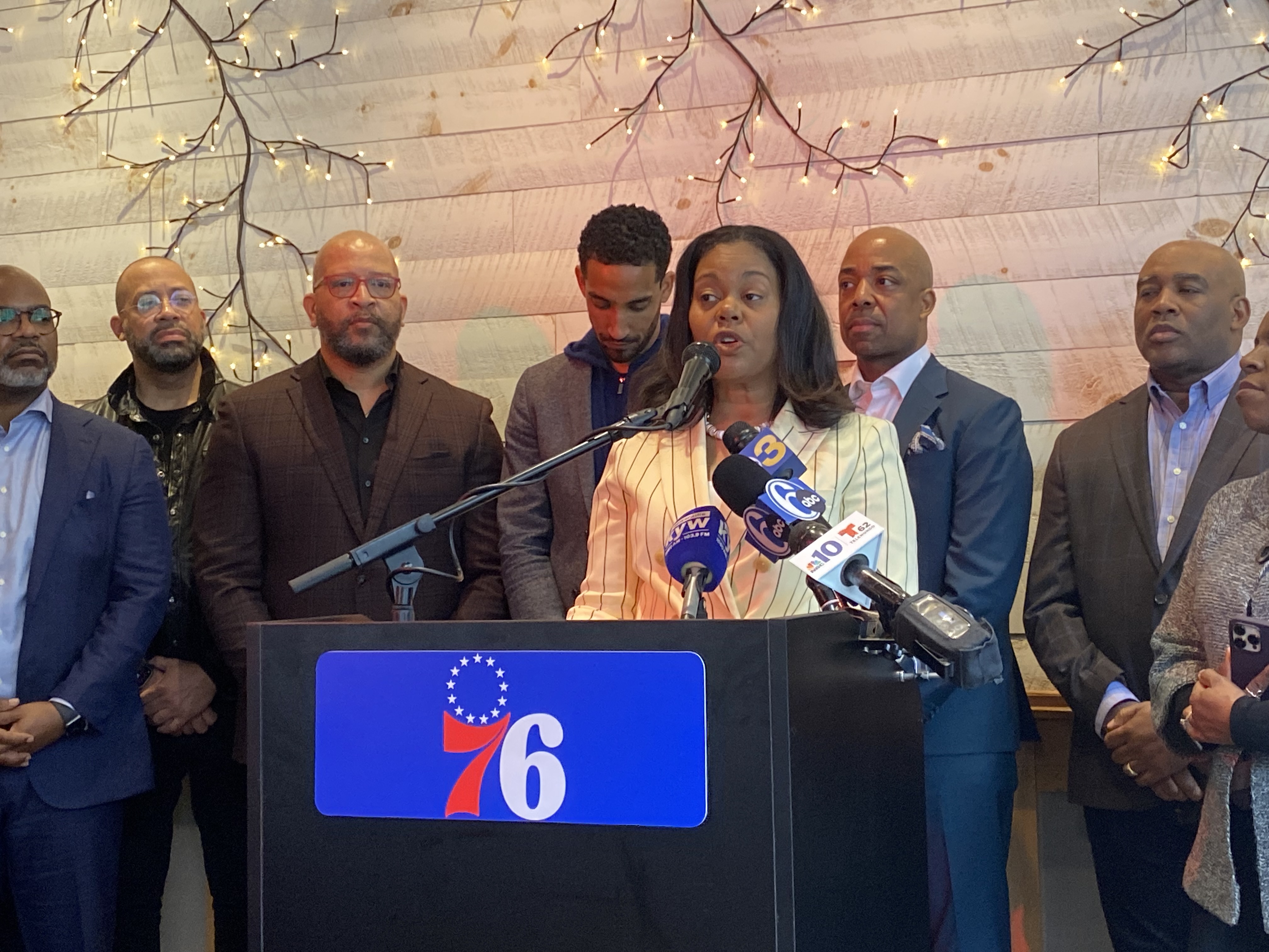 African American Chamber CEO Regina A. Hairston speaks in support of new Sixers arena proposal in Center City. Photo Credit: 76 Place.