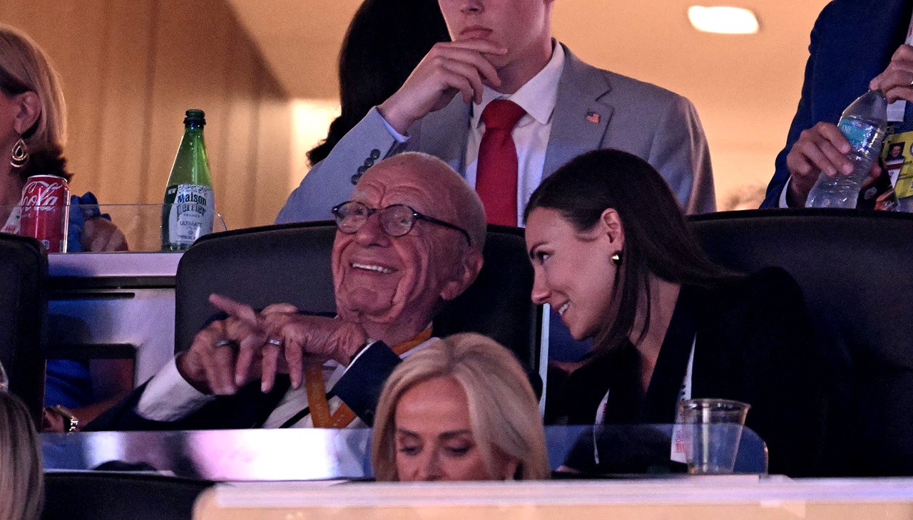 Rupert Murdoch durante un momento de la convención republicana de julio pasado. Photo by ANGELA WEISS / AFP