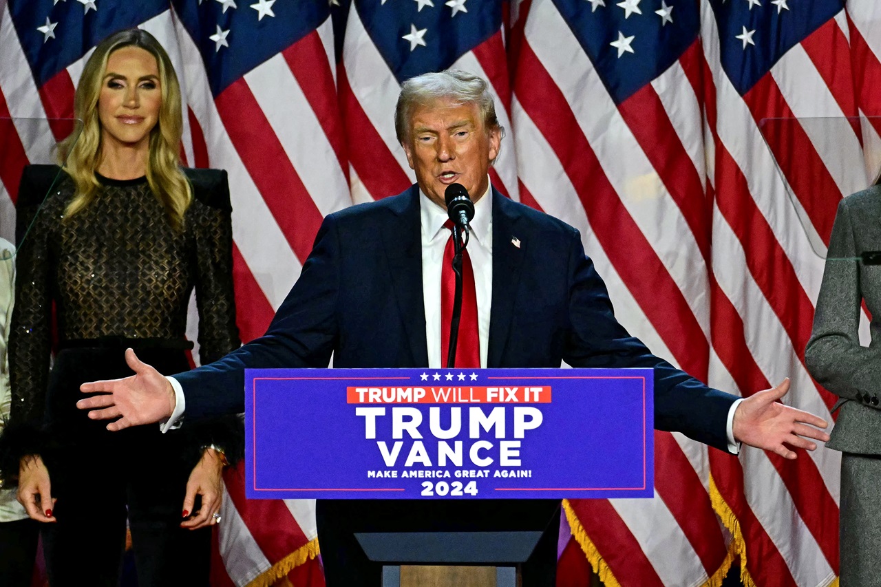 President-Elect Donald Trump gives his victory speech at Trump HQ in West Palm Beach, Florida. (Photo by Jim WATSON / AFP)