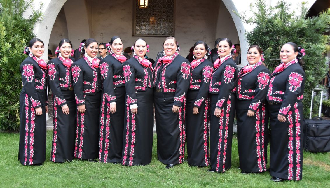 The members of the Mariachi Las Alteñas from San Antonio, Texas, during the Festival of Women Mariachi held in San Gabriel Mission, California, United States on Mar. 25, 2017. EFE/IVAN MEJIA
