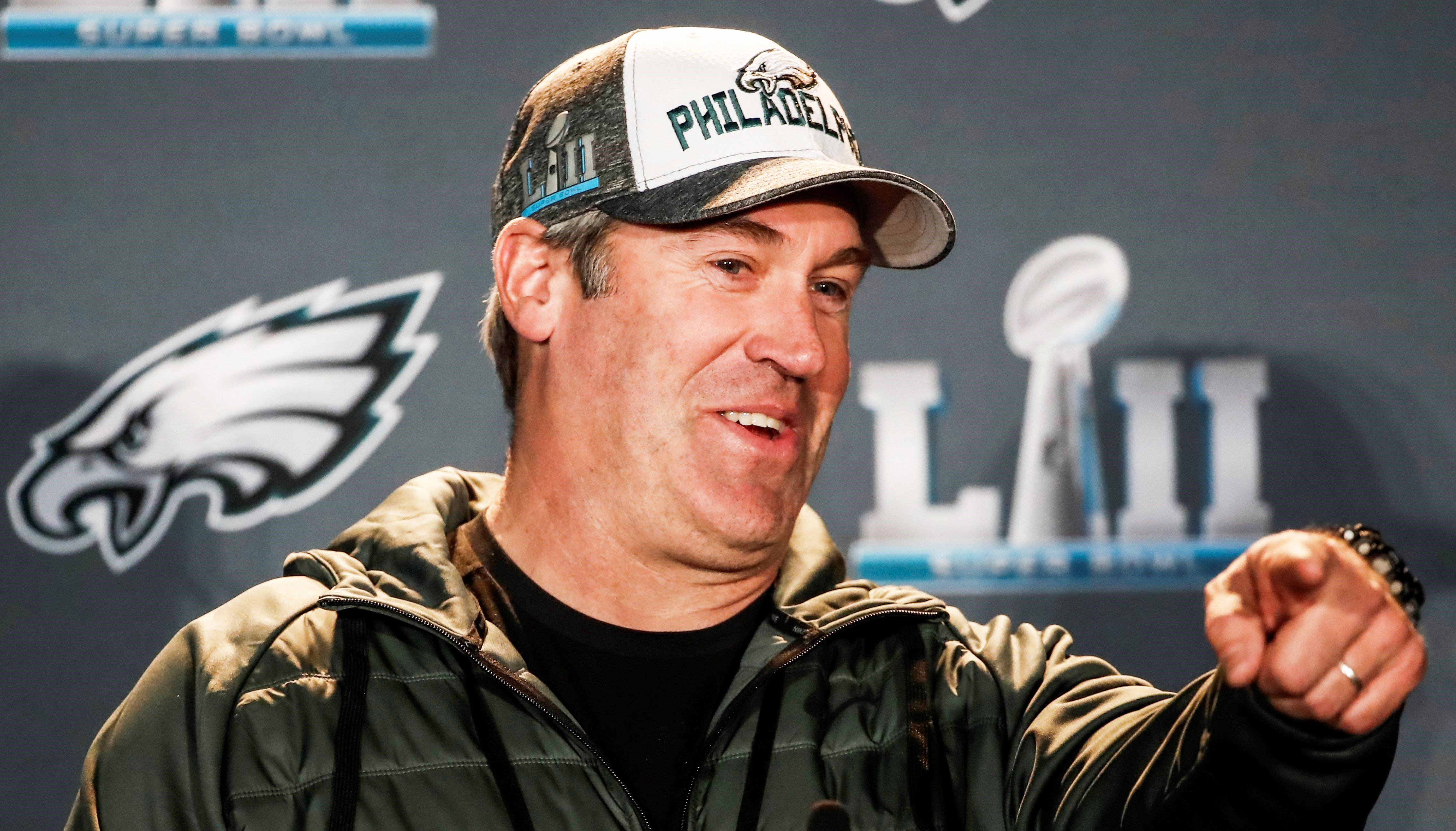 Philadelphia Eagles coach Doug Pederson answers questions from the press. EFE
