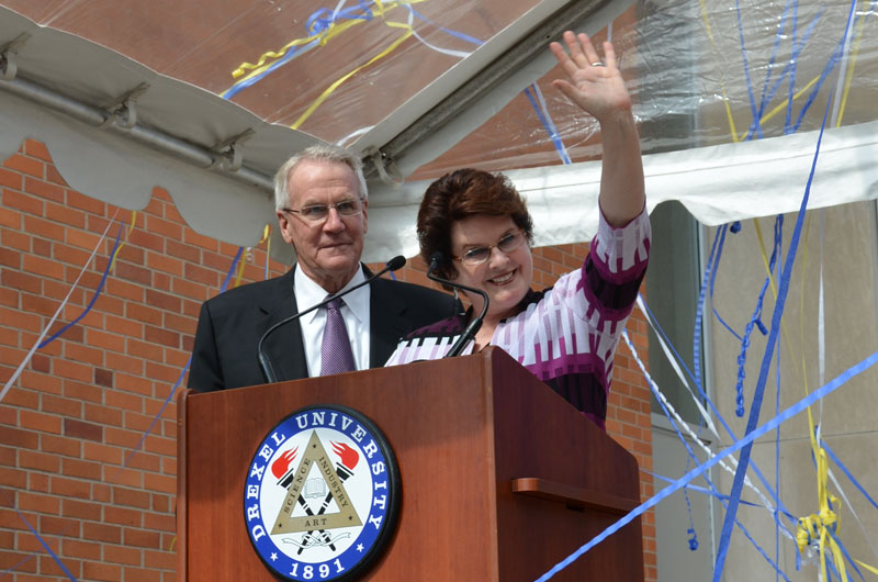 David y Dana Dornsifes (School of Public Health de Drexel). 
