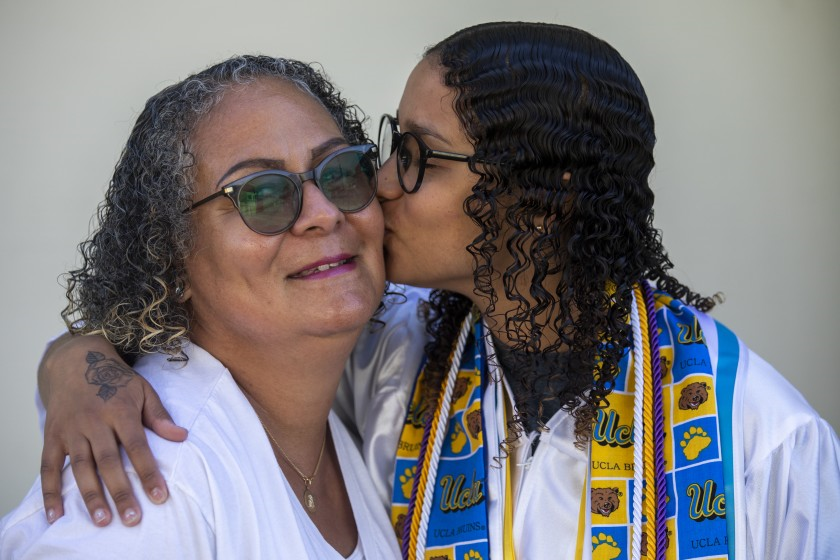 Pilar Diaz Bombino and her mother. Courtesy of the LA Times.