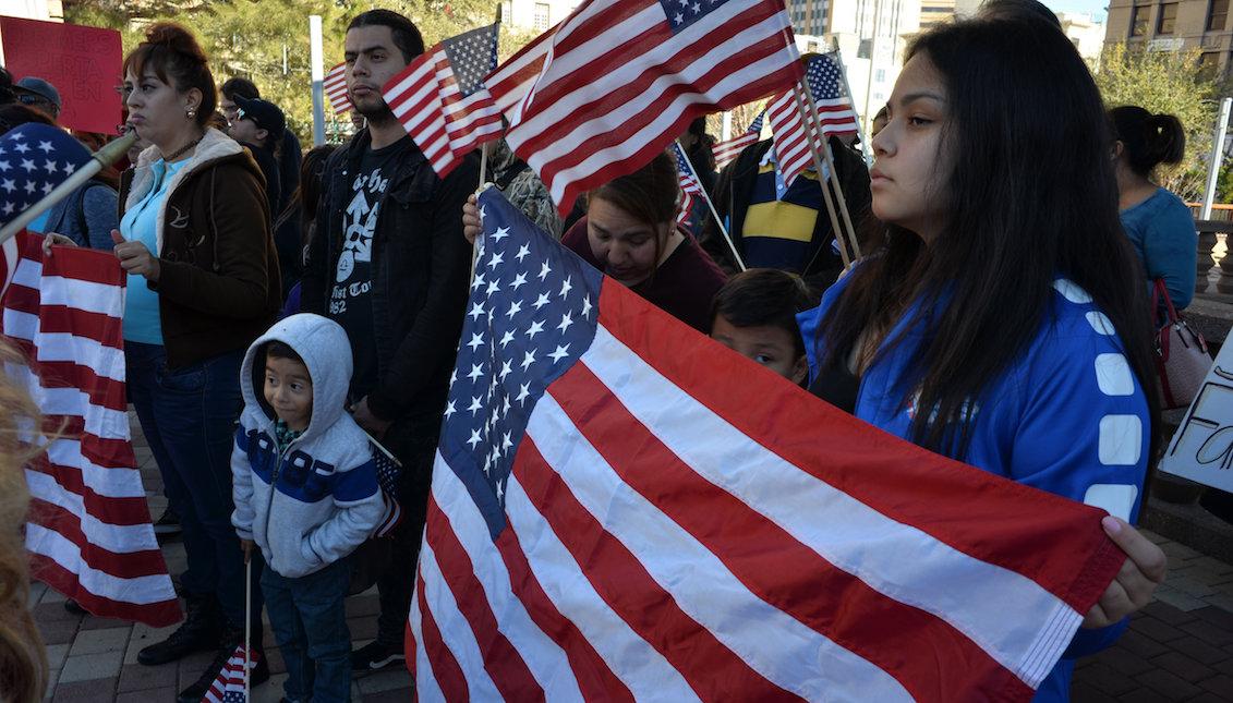 Demonstrators meet in El Paso, Texas this month to protest against the lack of legal protection in which thousands of "dreamers" find themselves. EFE / Alberto Ponce de León