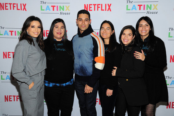 El equipo de Latinx House con Eva Longoria, Wilmer Valderraa y America Ferrara en el Sundance 2020. Foto de Owen Hoffman 