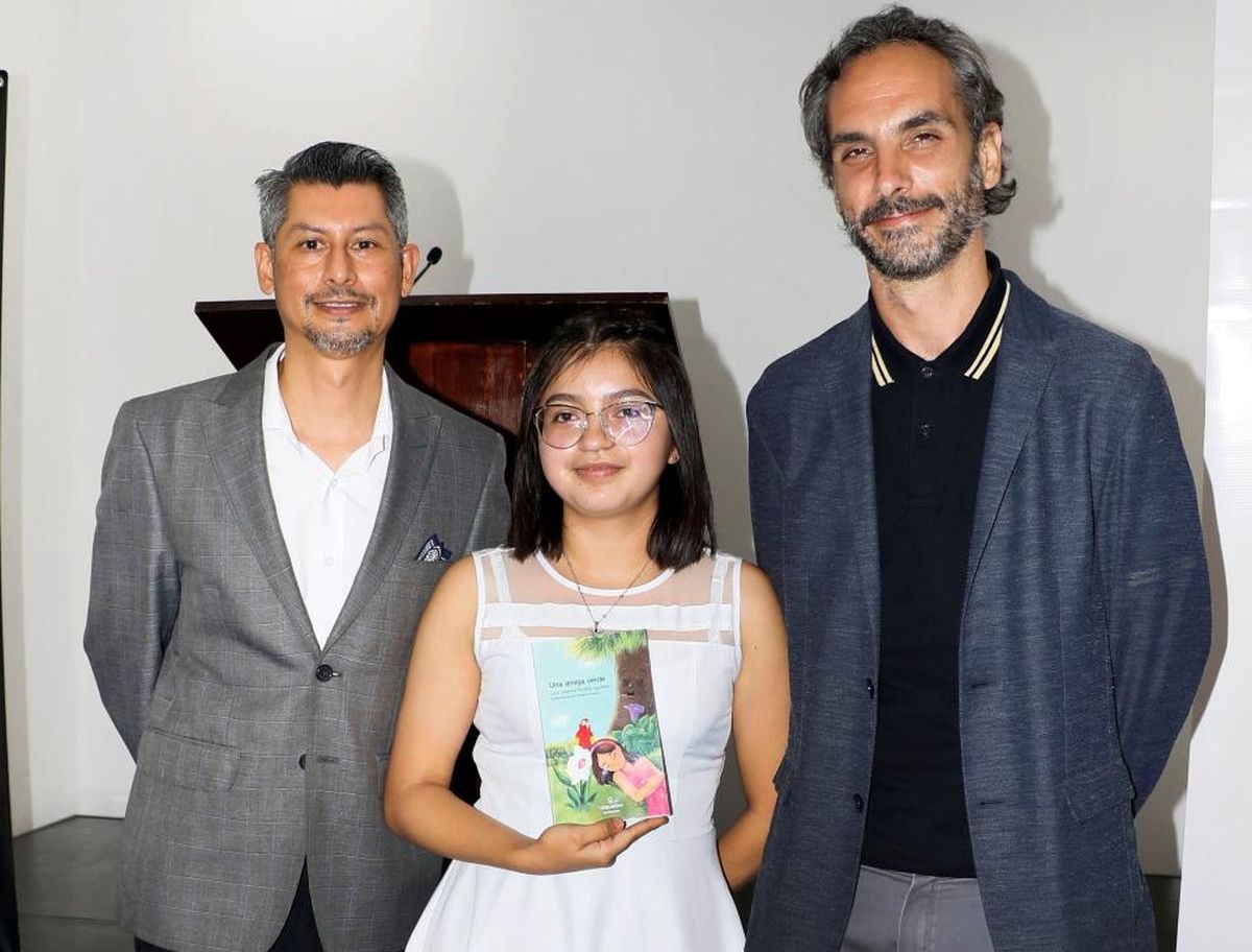 Lizzi Bustillo, Honduran novelist and winner of the National Children's Narrative Award.