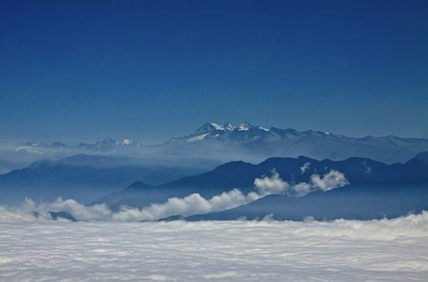 imagen Lucia cielo azul