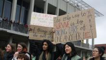 Foto de archivo de una protesta anti-Trump en el campus de Berkeley University, California, el pasado 20 de enero de 2017. Foto: Wikimedia
